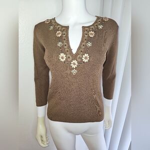 Gorgeous Vintage V Neck Top